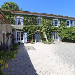 Centre De Bien-etre Et Ses D'hote Bed & Breakfast